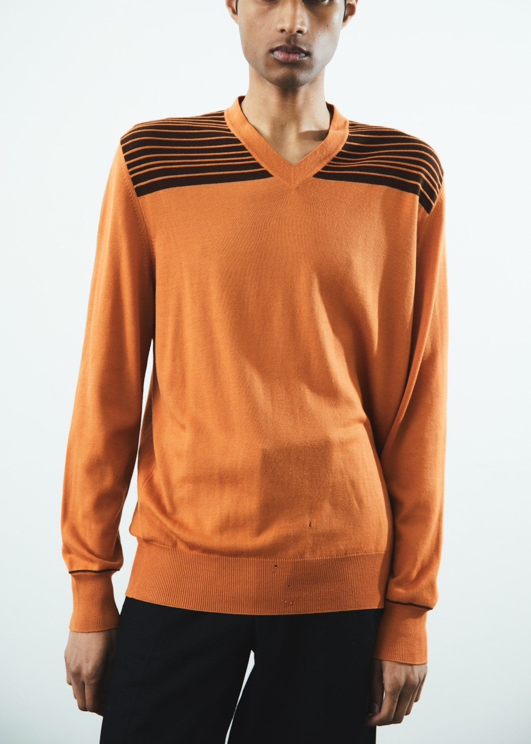 HERMES - LINED V-NECK KNIT – MENU ONLINE